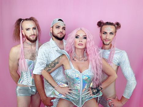 MandelKokainSchnaps (c) AirBrush Q