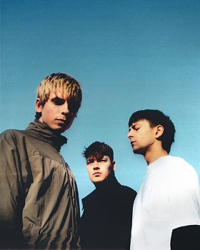 VAN HOLZEN (c) Konrad Laukat Q