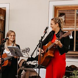 Golden Strings (c) Sophie Lipinski